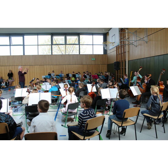 Turnhalle 4